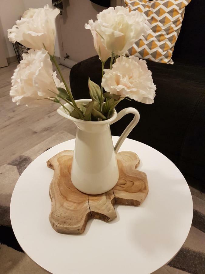 דירות La Fleur D Honfleur Avec Son Parking מראה חיצוני תמונה